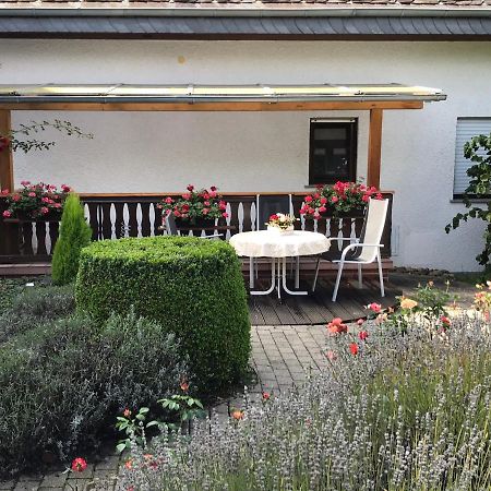 Monteur-/Und Ferienwohnung Diehl Asslar Ngoại thất bức ảnh