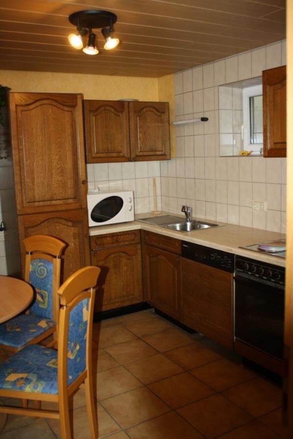 Monteur-/Und Ferienwohnung Diehl Asslar Ngoại thất bức ảnh